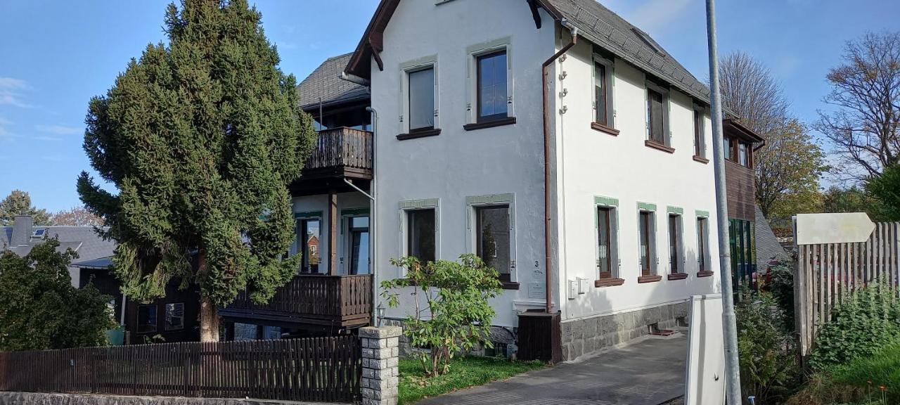 Familienfreundliche Ferienwohnung Erzgebirge Schneeberg  Εξωτερικό φωτογραφία