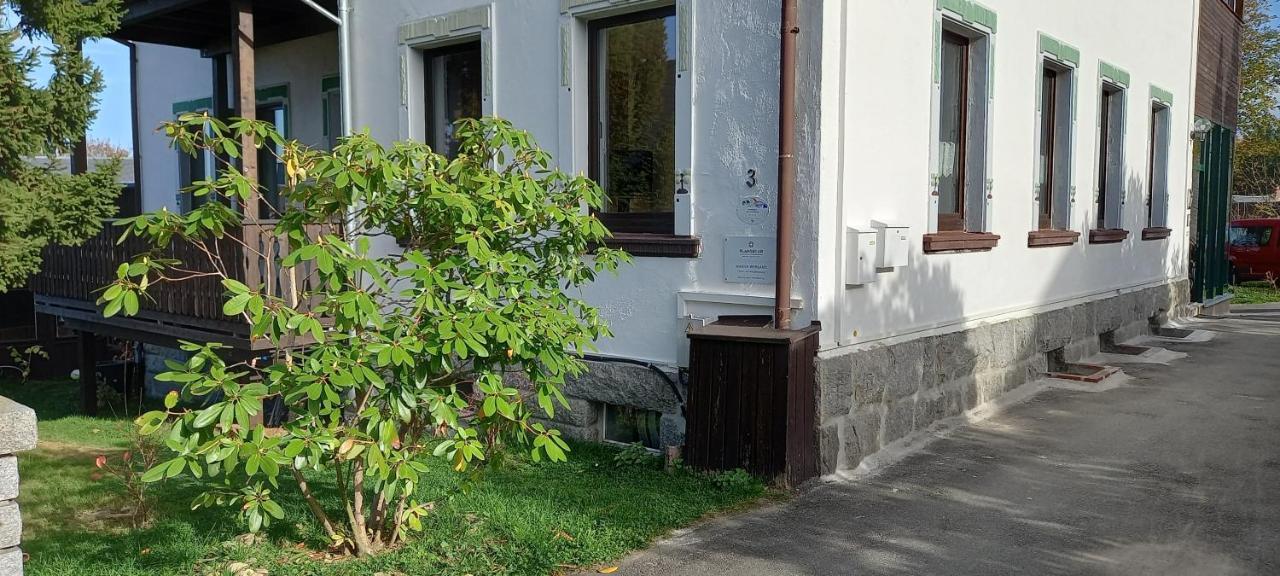 Familienfreundliche Ferienwohnung Erzgebirge Schneeberg  Εξωτερικό φωτογραφία