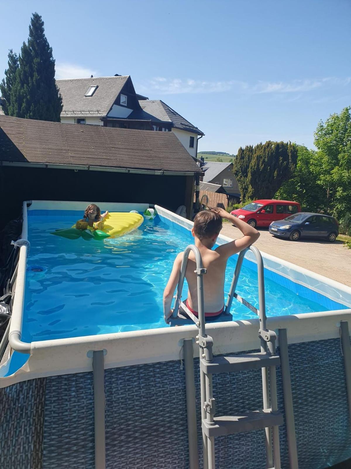 Familienfreundliche Ferienwohnung Erzgebirge Schneeberg  Εξωτερικό φωτογραφία
