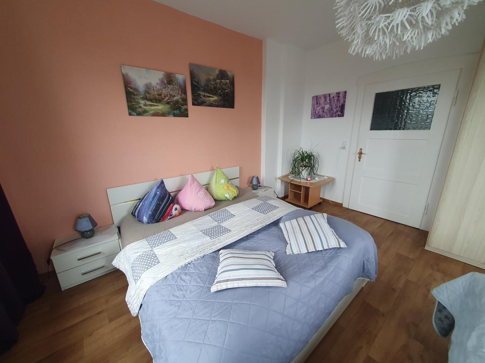 Familienfreundliche Ferienwohnung Erzgebirge Schneeberg  Εξωτερικό φωτογραφία